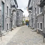 Studio 8